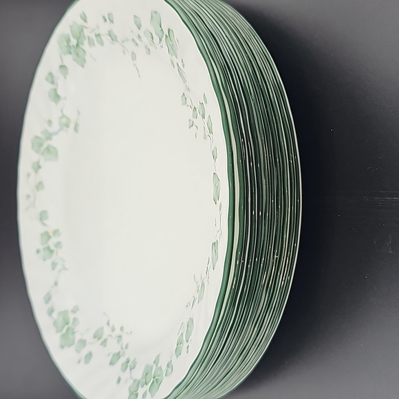 CALLAWAY Corelle by Corning Green Ivy 19-2217F - 10.25in Salad Plate - Picture 5 of 7